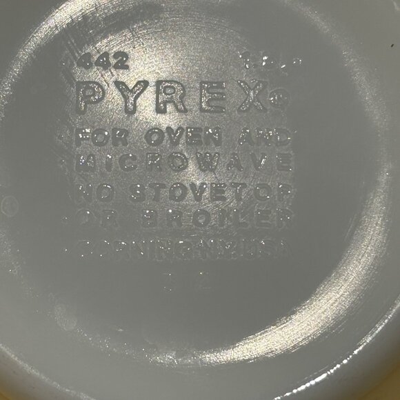 Vintage Pyrex Shenandoah Yellow Floral Cinderella Nesting Mixing Bowls Set Of 4 - Picture 7 of 12